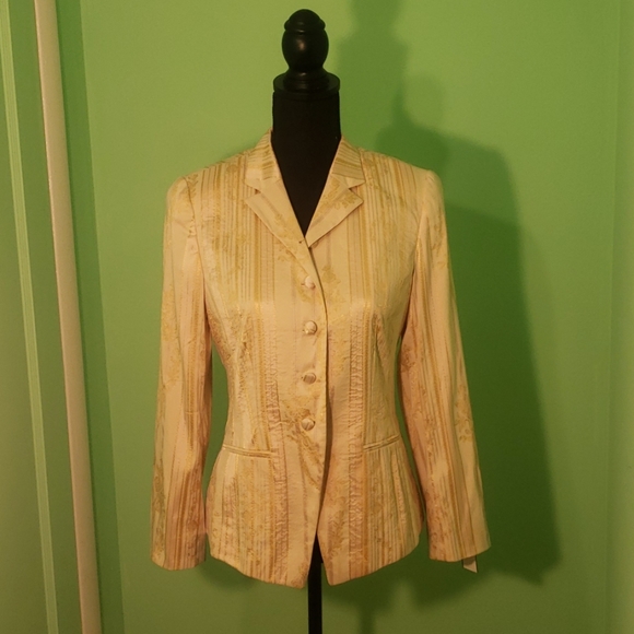 MONDI dinner jacket - Picture 1 of 8